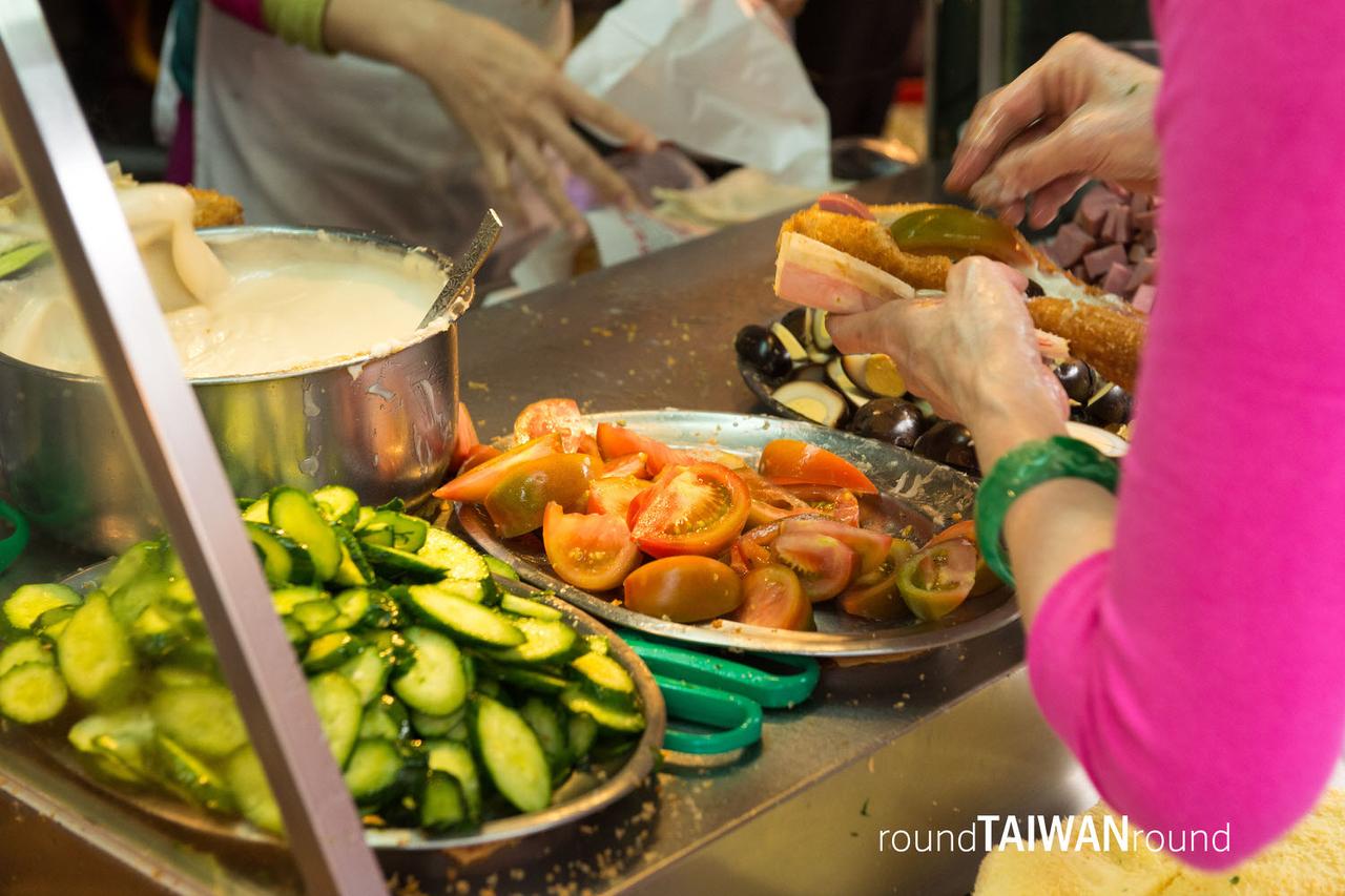 Keelung_Night_Market_________-040.jpg