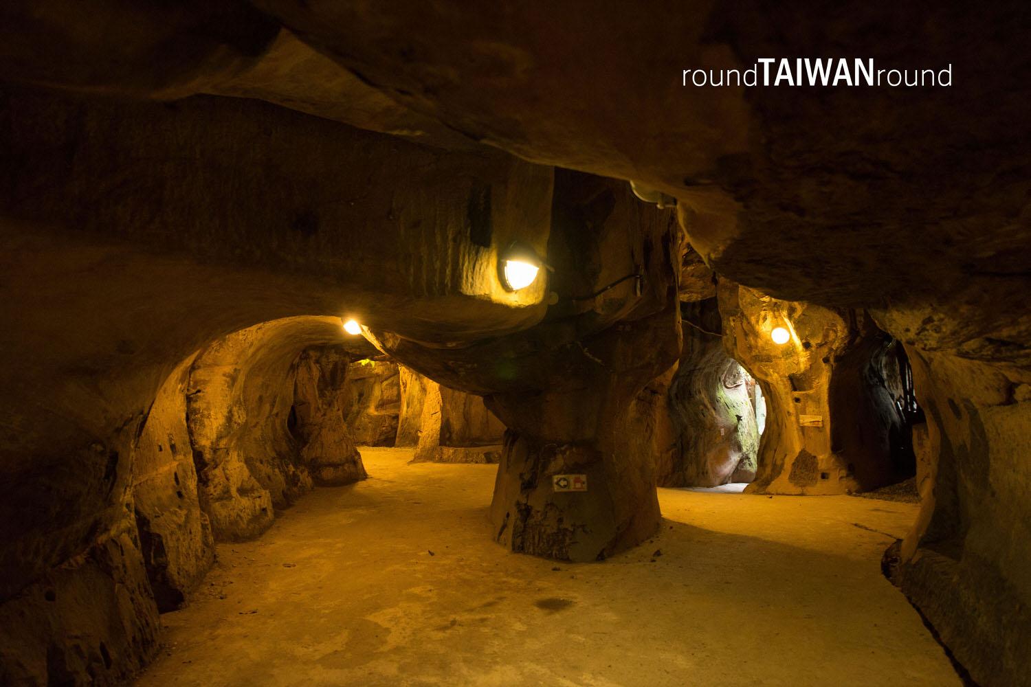 Buddha_Hand_Cave______-002.jpg