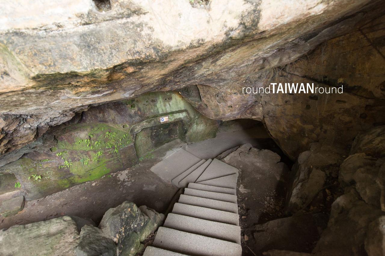Buddha_Hand_Cave______-001.jpg