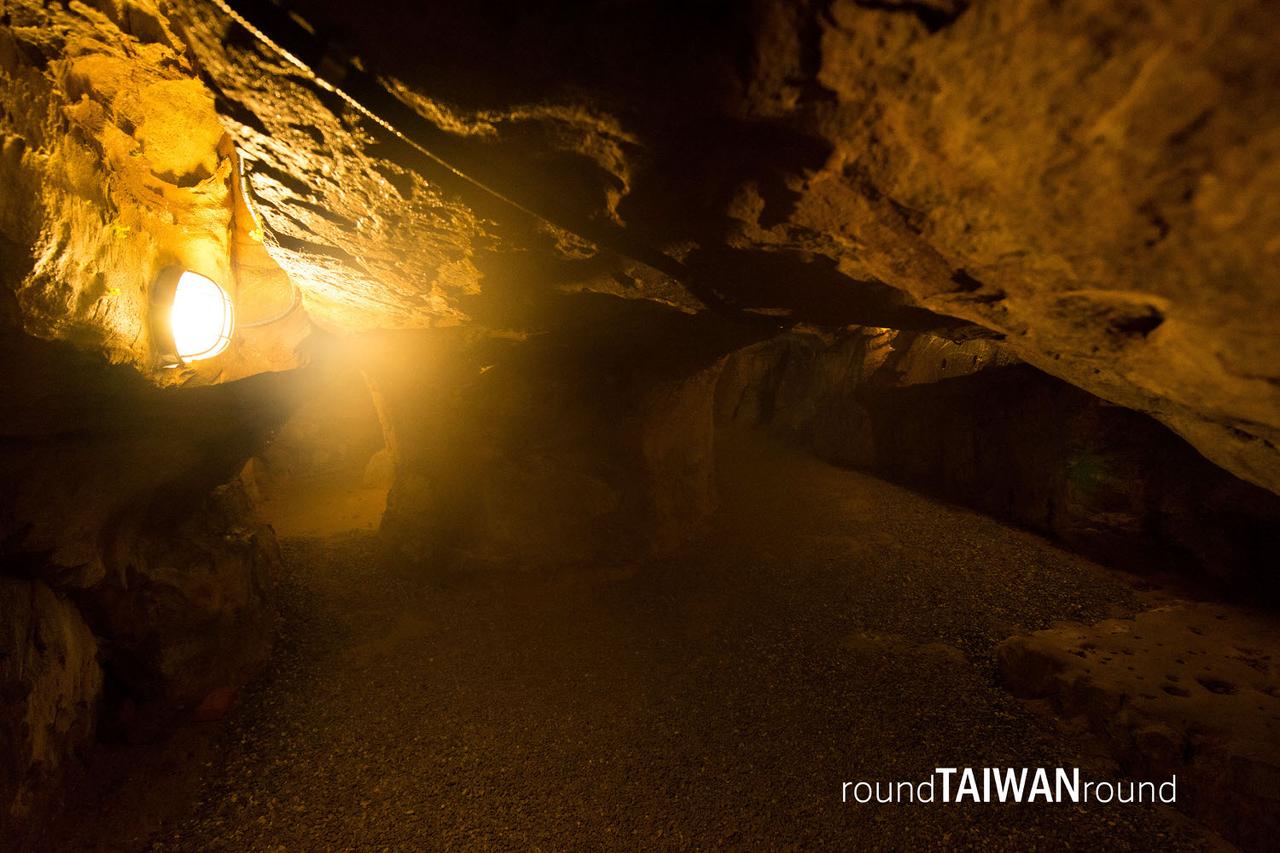 Buddha_Hand_Cave______-011.jpg