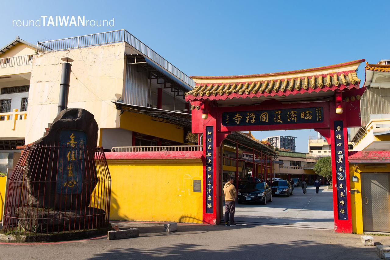 Linji_Huguo_Temple_________-011.jpg