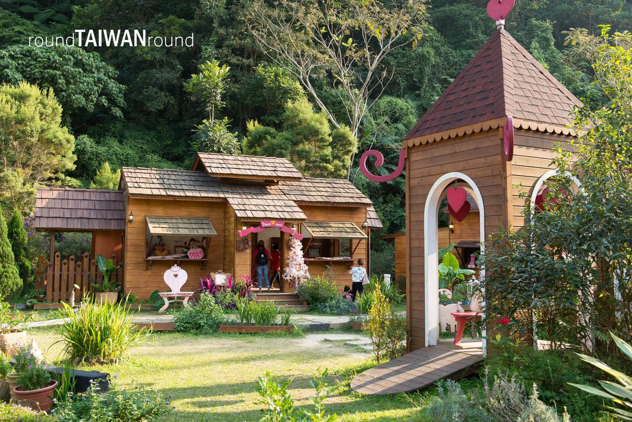 Princess_Annie_s_Garden_________-021.jpg