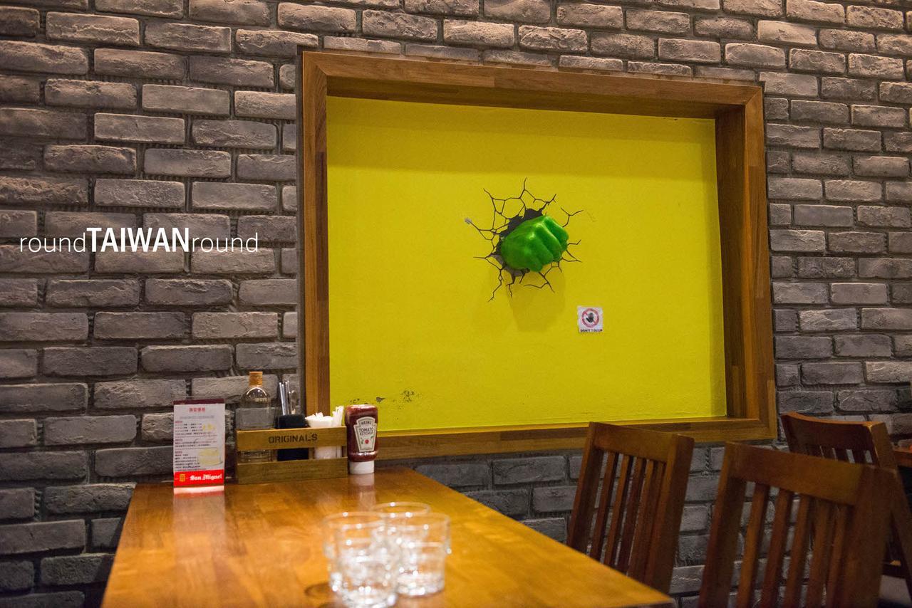 Bravo_Burger_-_Jingmei_______-____-008.jpg