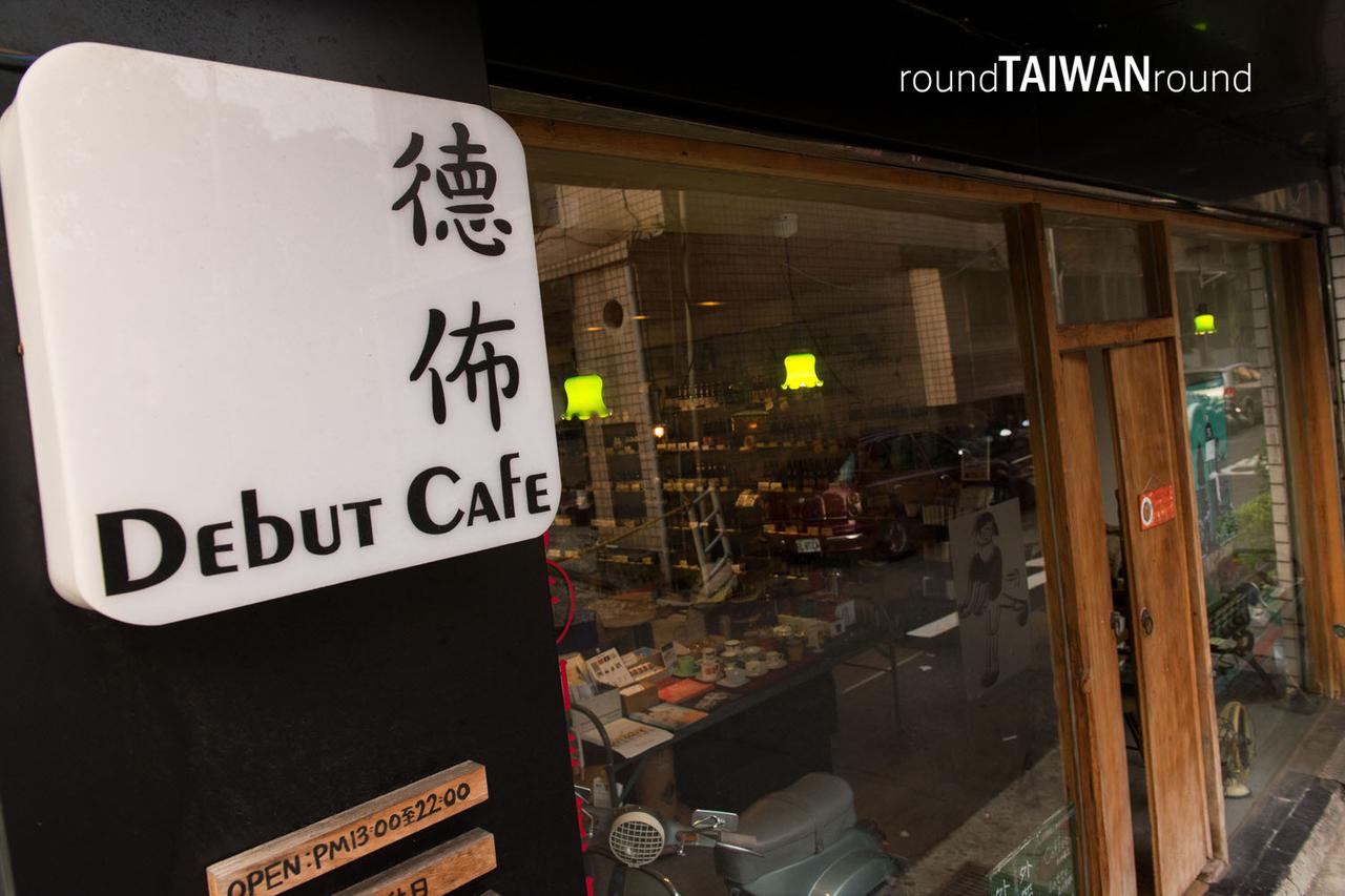 Debut_Cafe_______-015.jpg