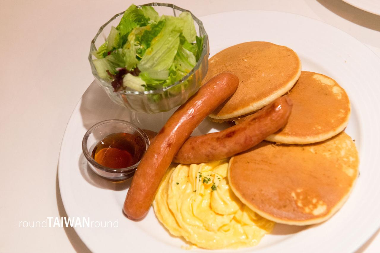 Backpacker_Caf________-021.jpg