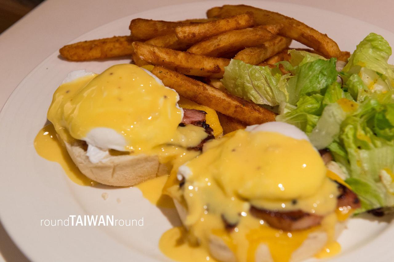 Backpacker_Caf________-019.jpg