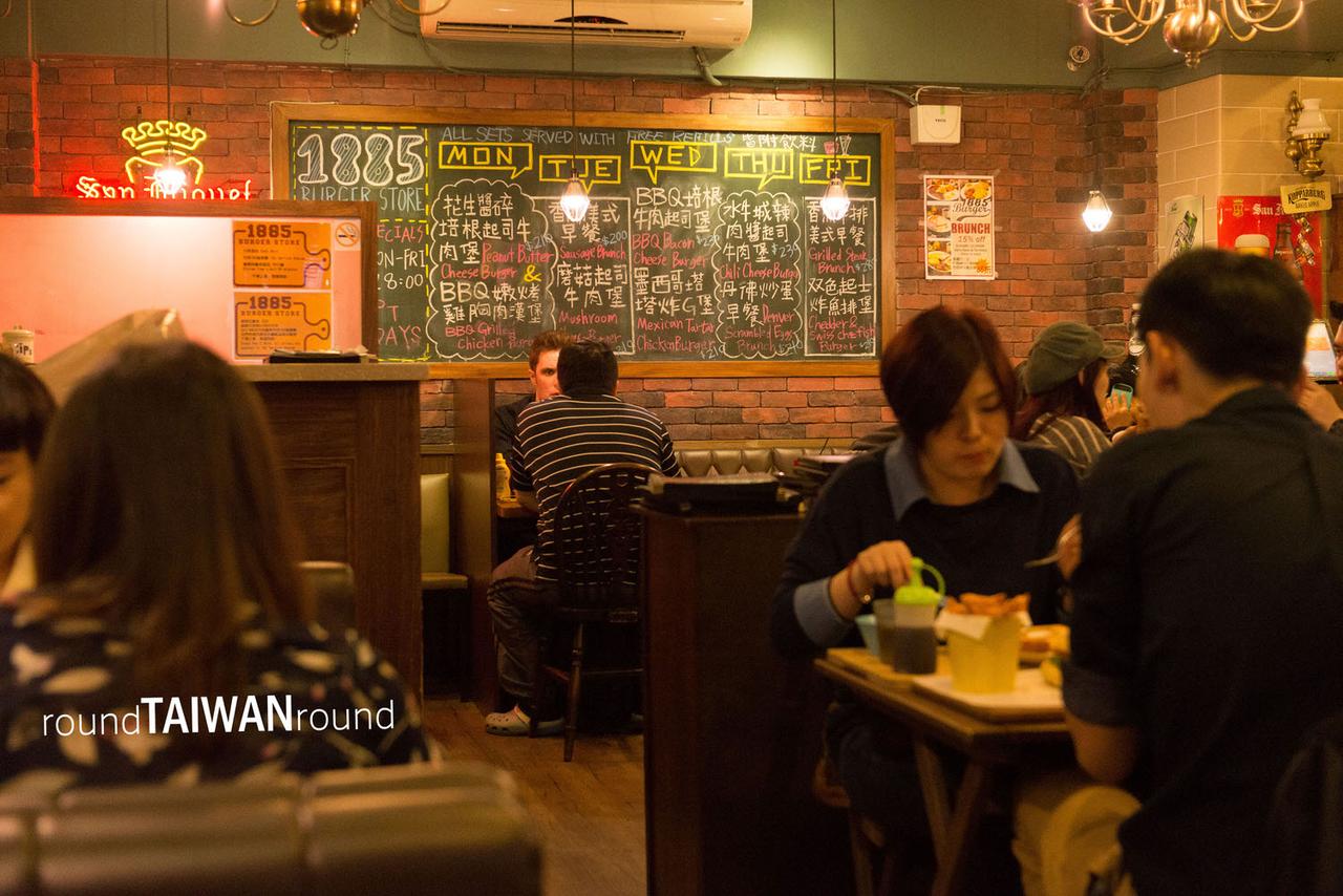 1885_Burger_Store-004.jpg