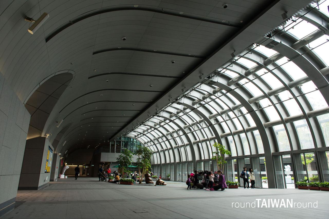 Daan_Forest_Park_________-001.jpg