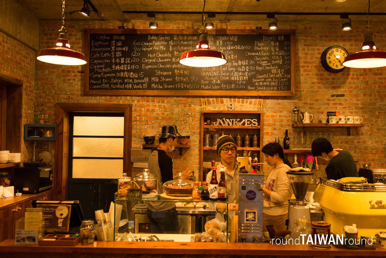Caf__Junkies________-015.jpg