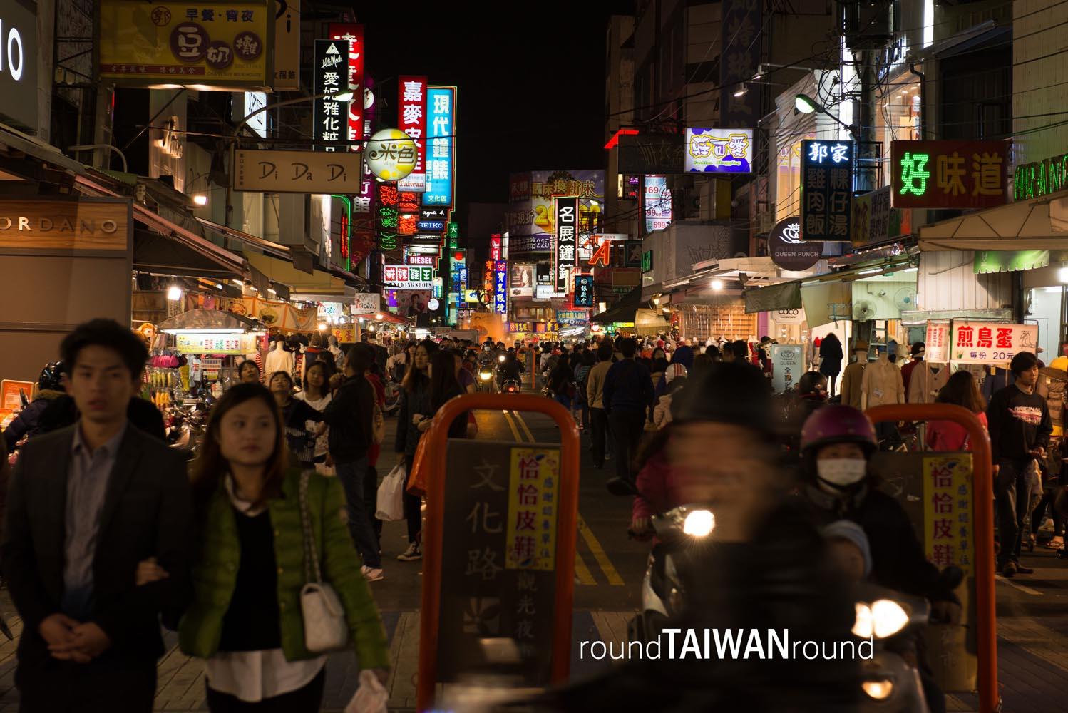 Chiayi_Wenhua_Rd._Night_Market__________-003.jpg