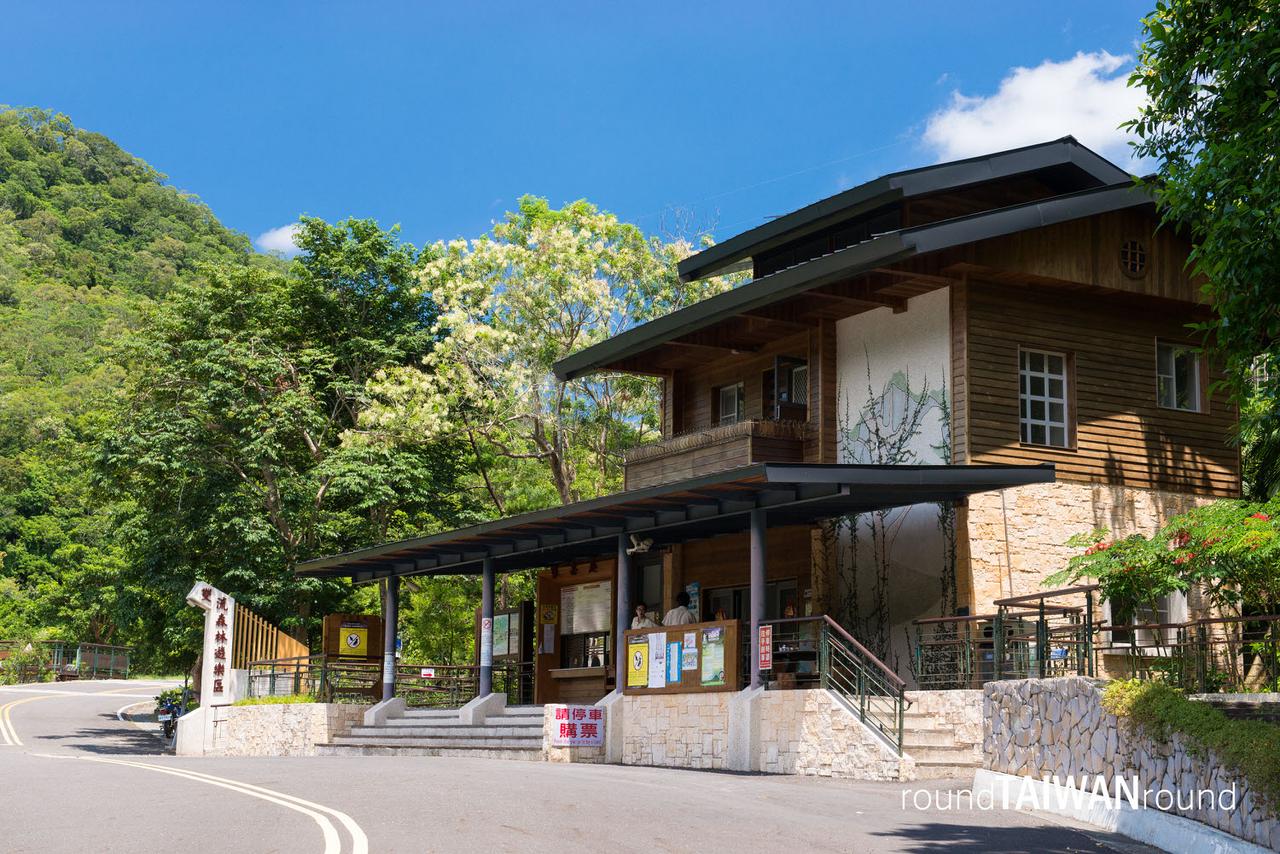 Shuangliu_Forest_Recreation_Area__________-001.jpg