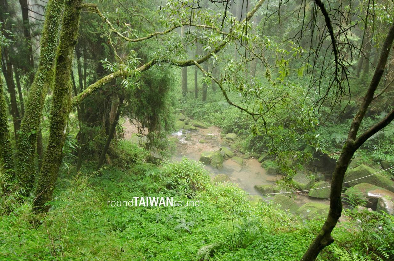 Alishan_Shenmu_Station___________-001.jpg
