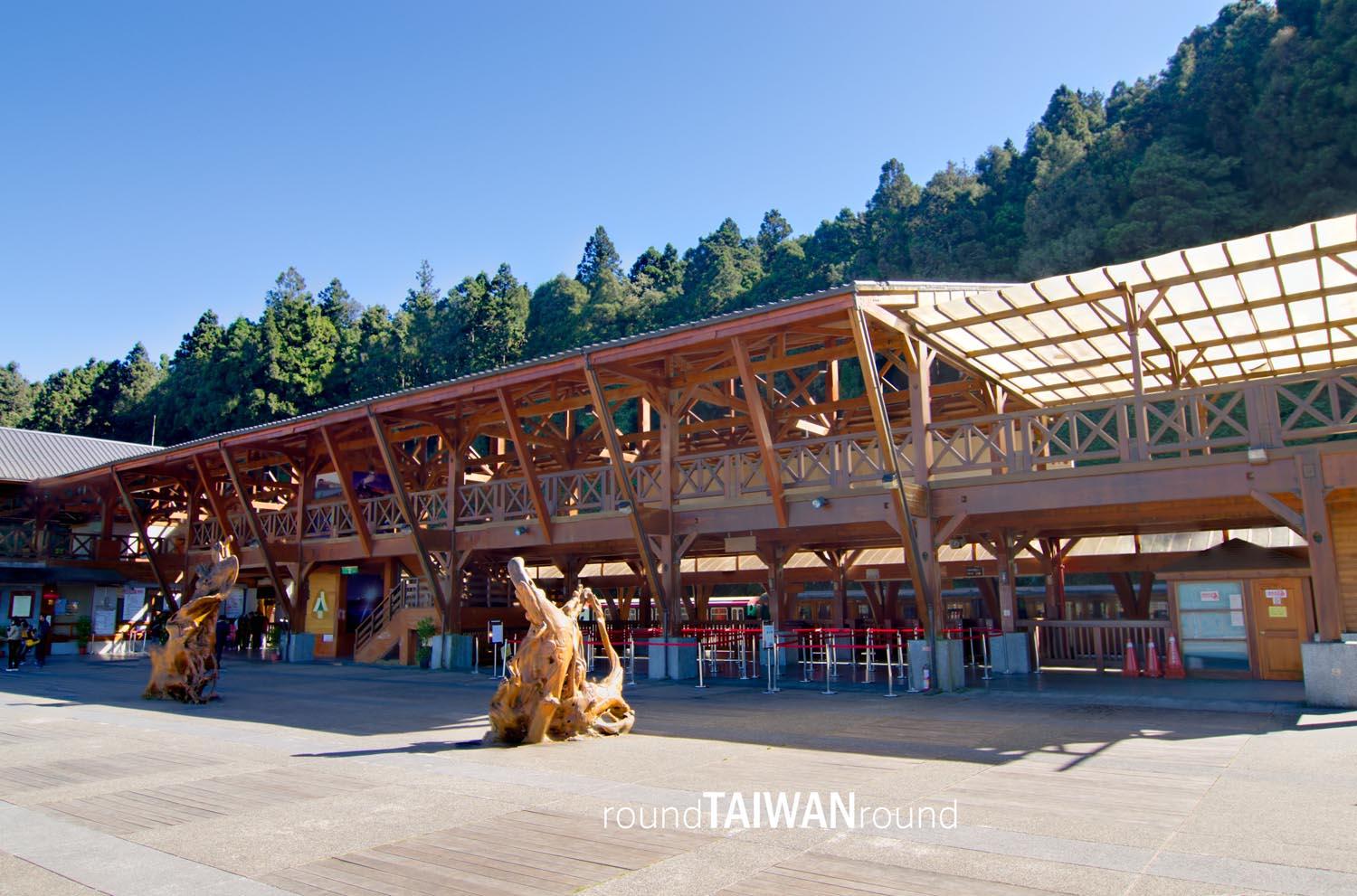 Alishan_Station_________-004.jpg