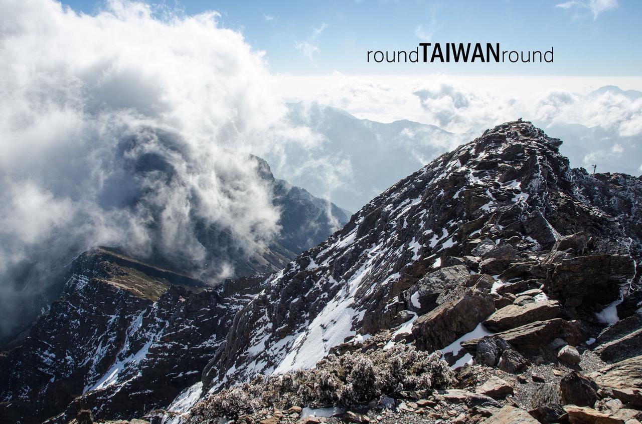 Yushan_Main_Peak_______-003.jpg