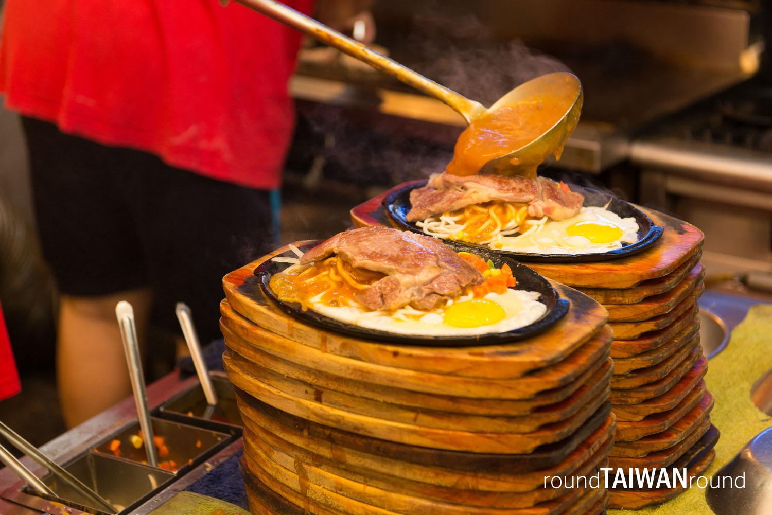 Linjiang_Street_Night_Market________-056.jpg