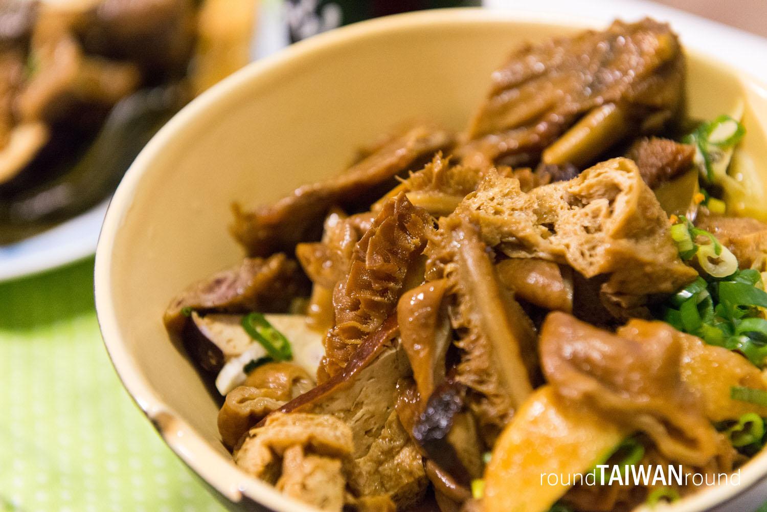 Linjiang_Street_Night_Market________-065.jpg