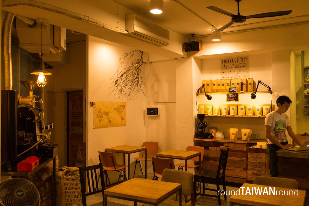 Angle_Cafe-001.jpg