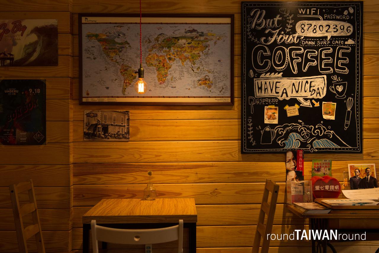 Dawn_Surf___Co._Cafe_______-002.jpg