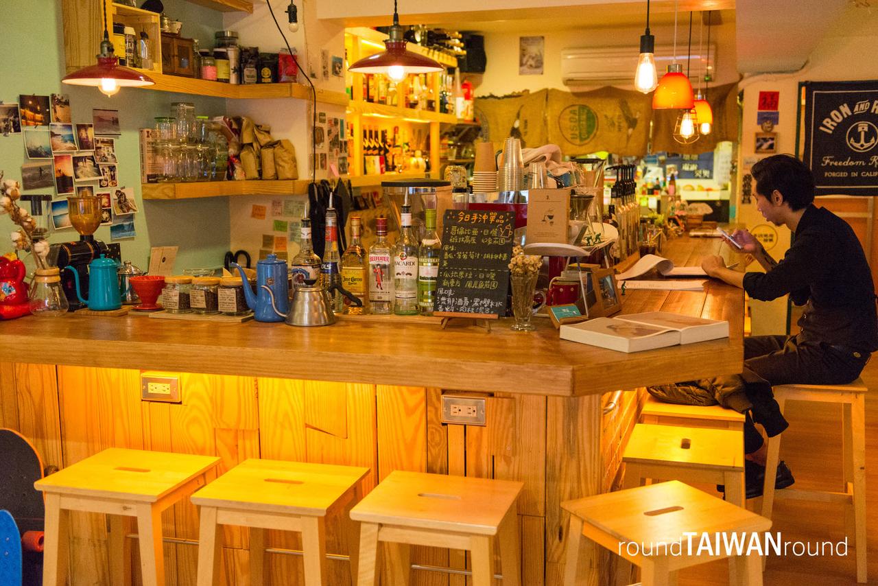 Dawn_Surf___Co._Cafe_______-019.jpg
