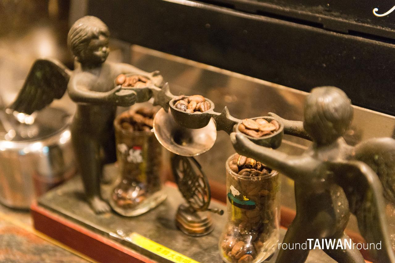 Fong_Da_Cafe_______-010.jpg