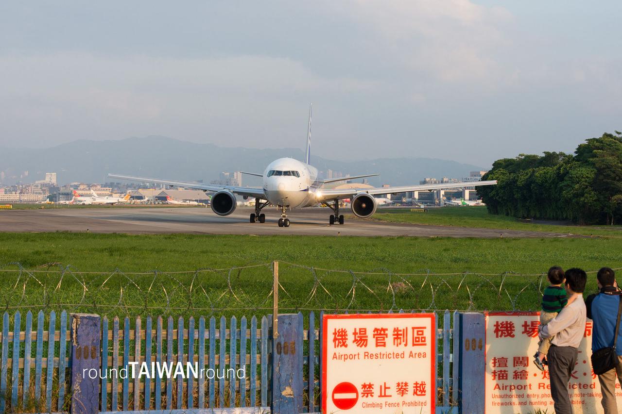 Airplane_Alley______-015.jpg