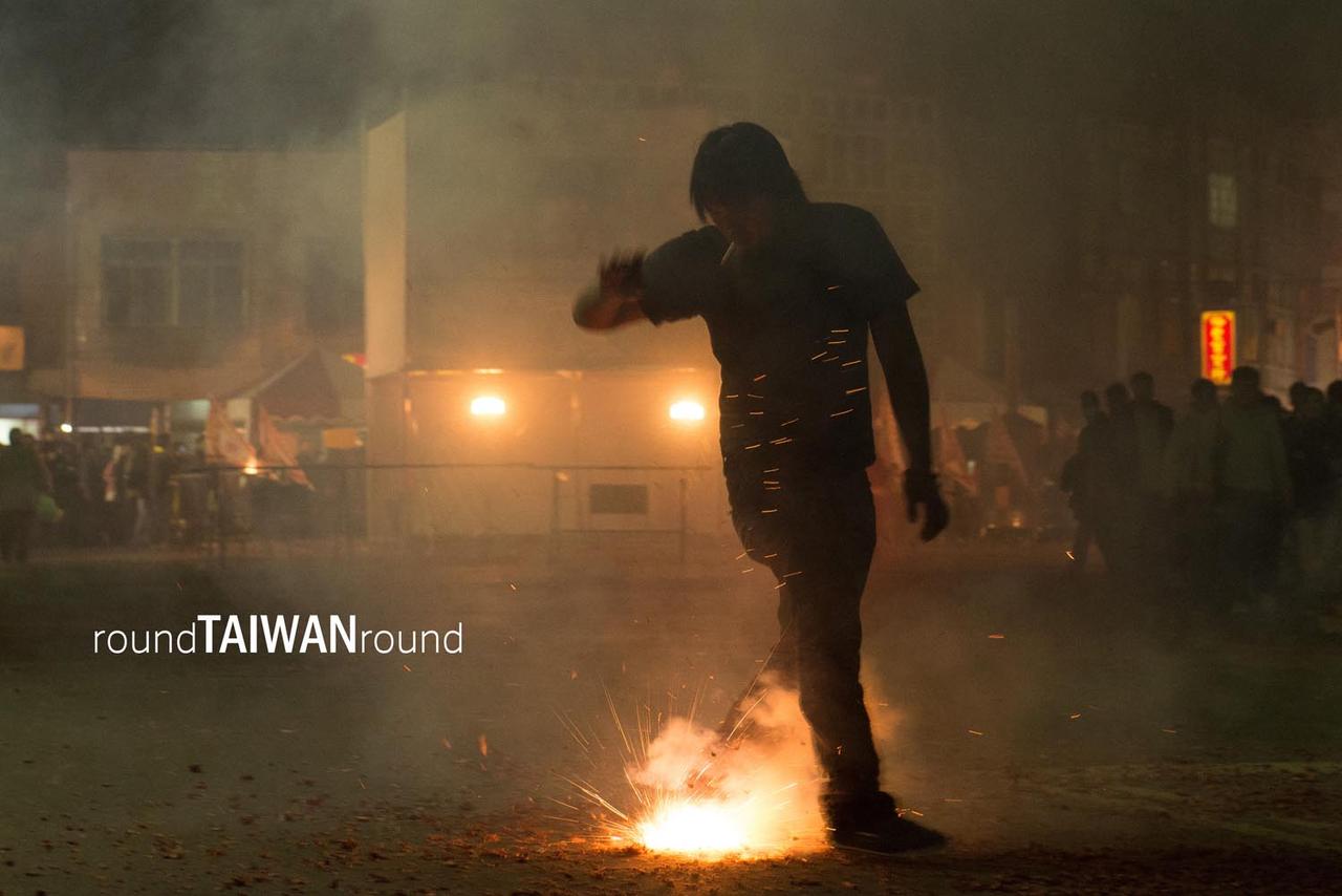 Yanshuei_Beehive_Fireworks_______-017.jpg