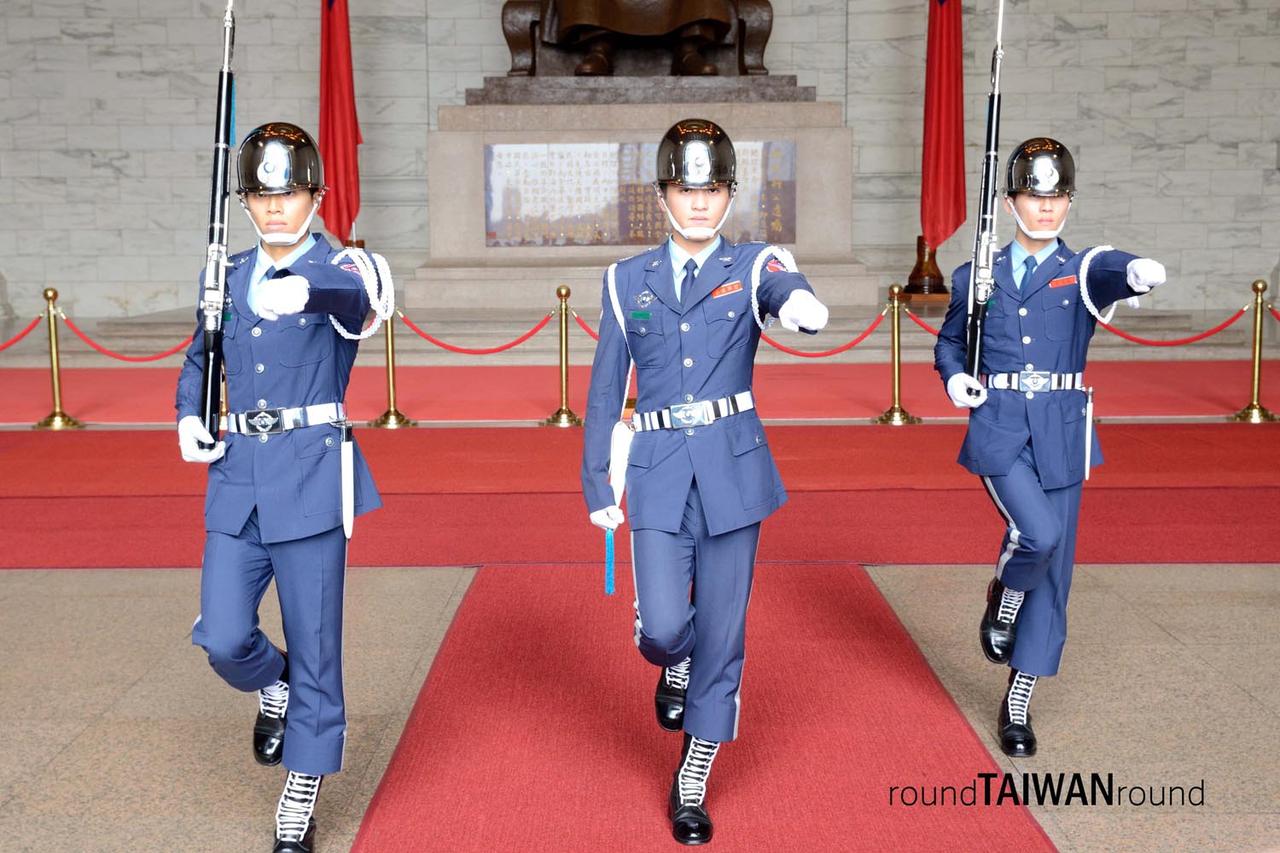 Chiang_Kai-Shek_Memorial_Hall________-032.jpg