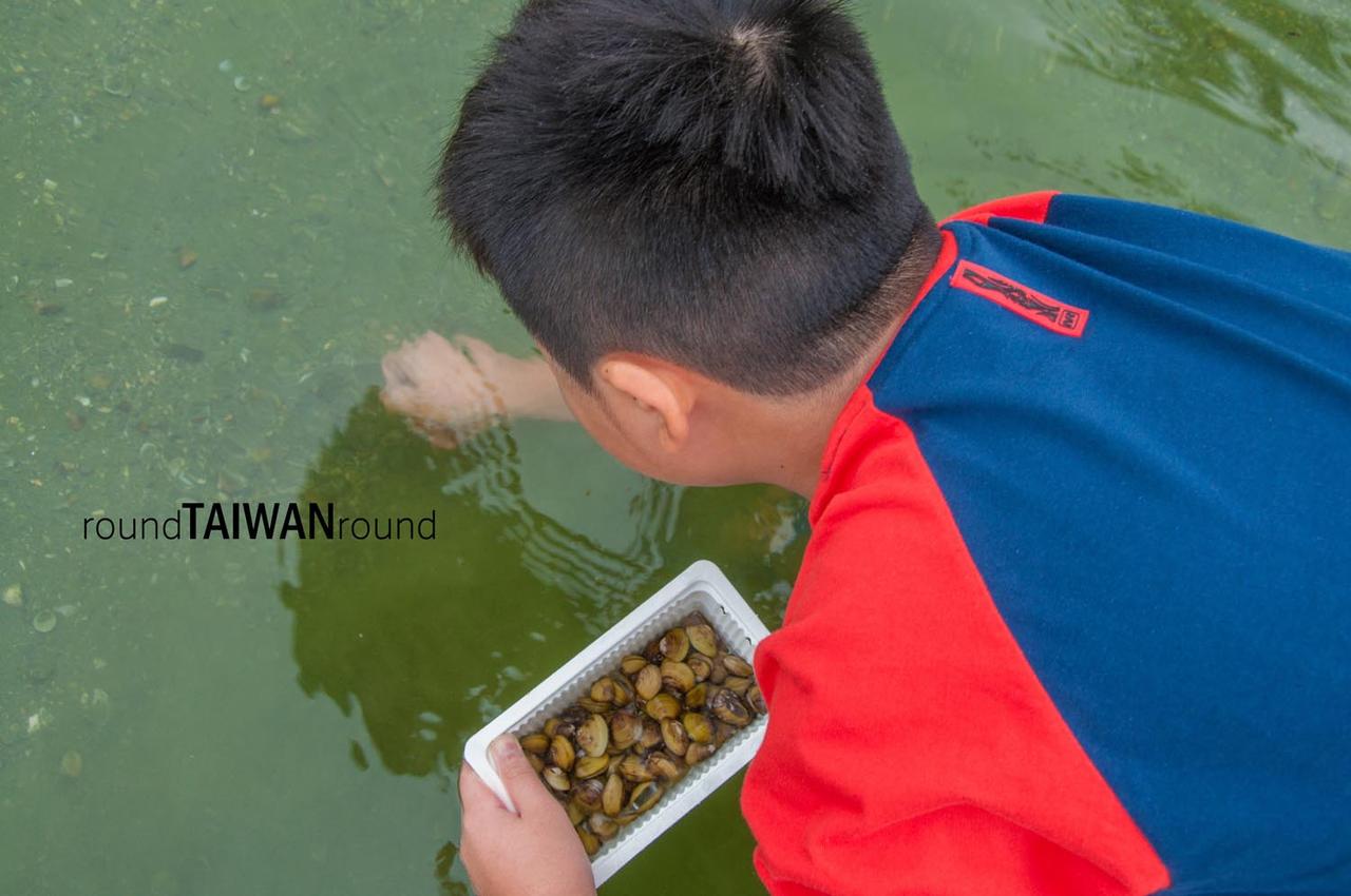 Lichuan_Clam_Farm_______-001.jpg