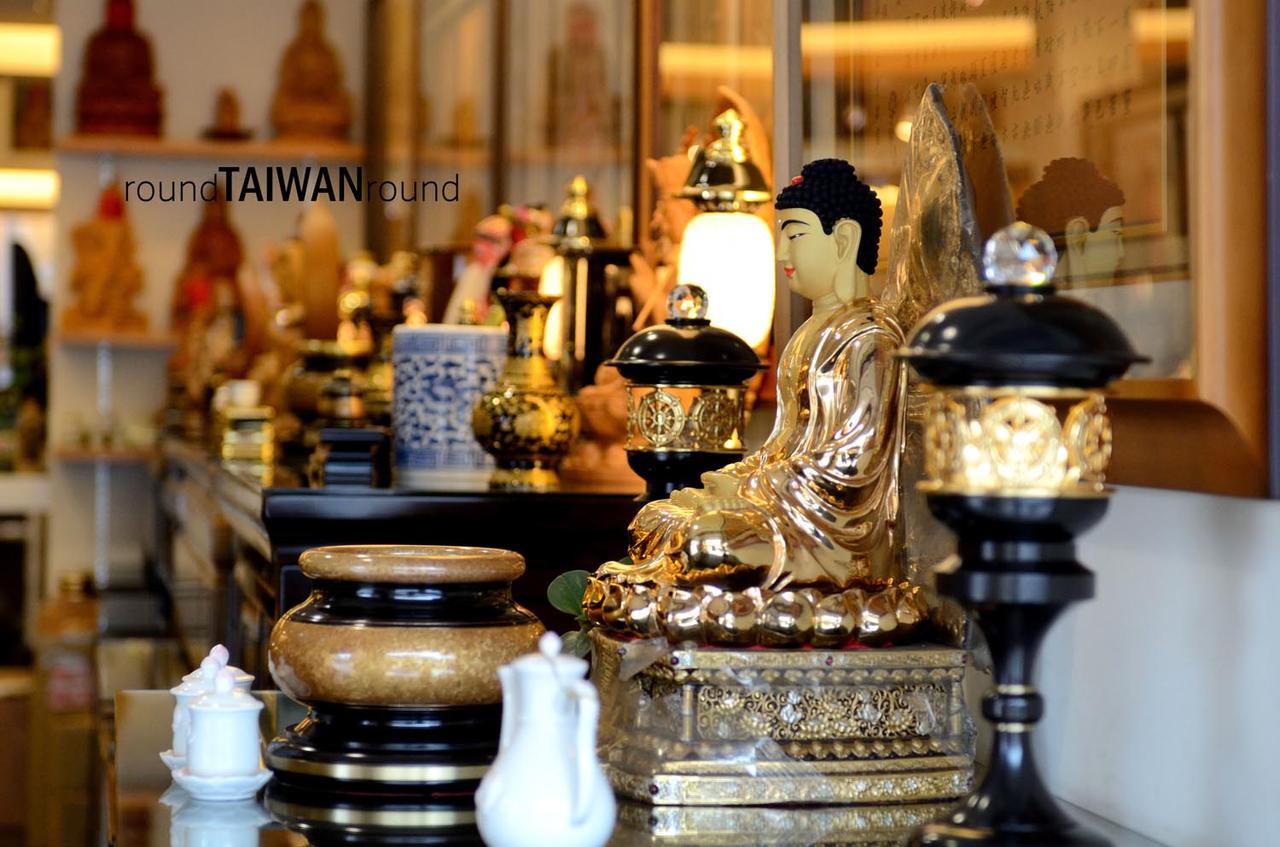 Manka_Budda_Handicraft_Street________-001.jpg