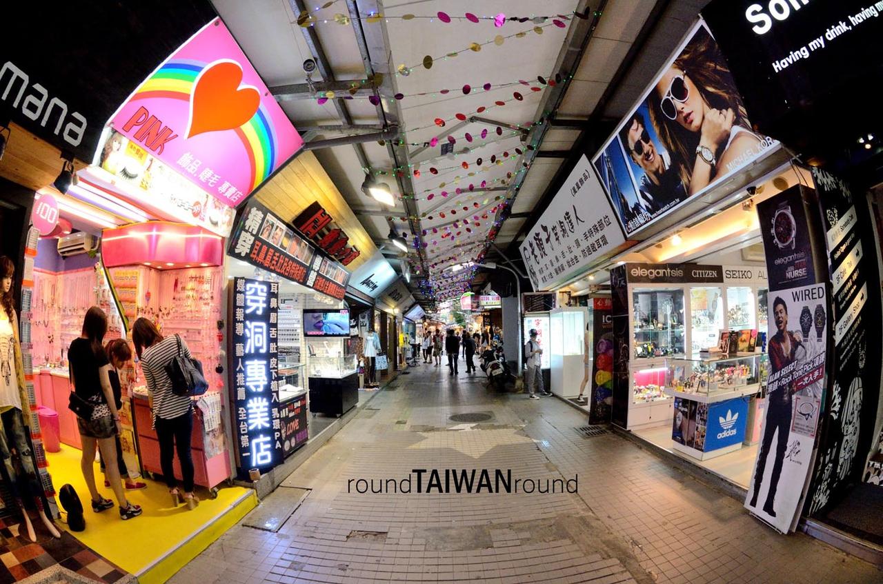 Ximending_Tattoo_Street_________-003.jpg