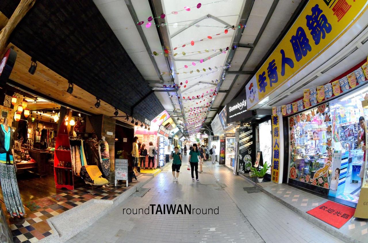 Ximending_Tattoo_Street_________-005.jpg