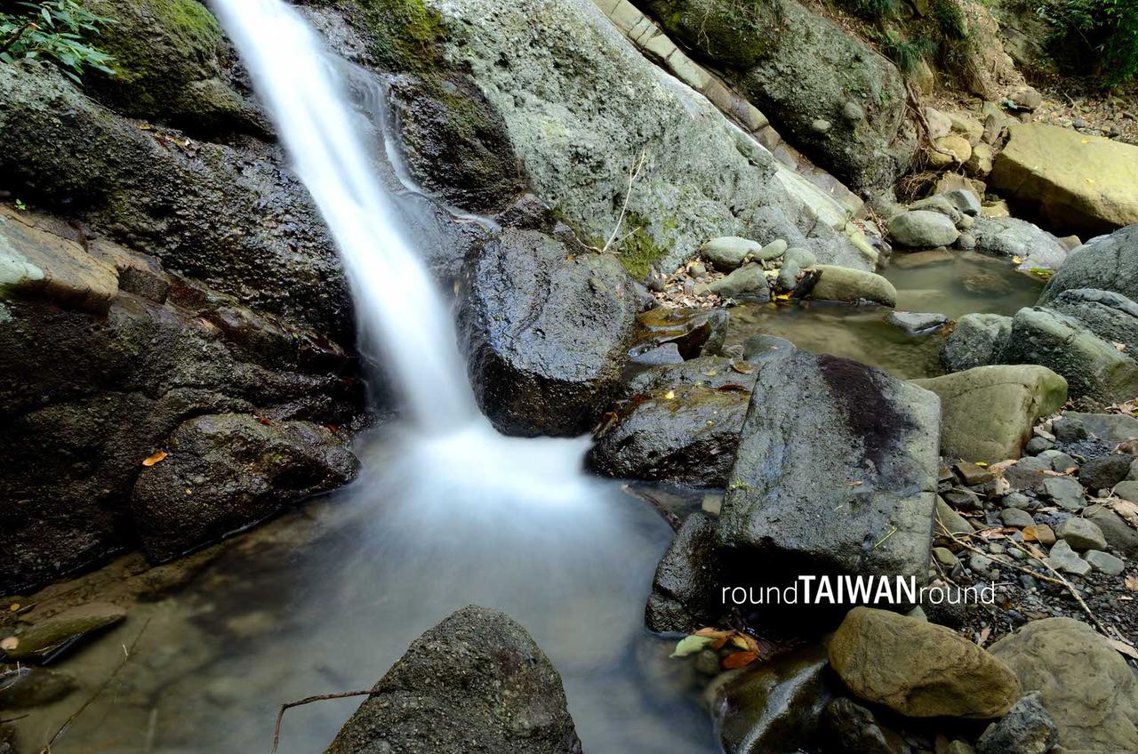 Seven-Hole_Waterfall______-006.JPG