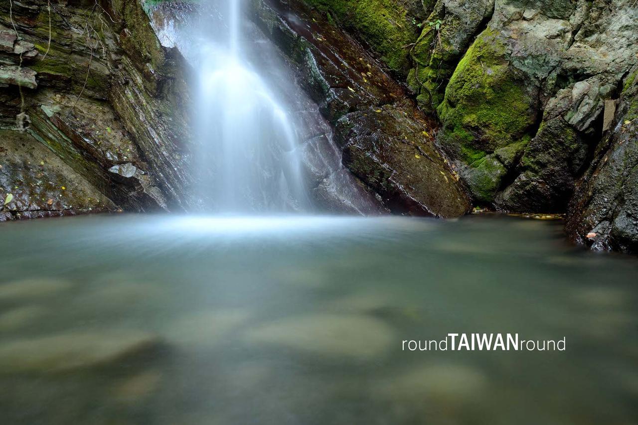 Seven-Hole_Waterfall______-007.JPG