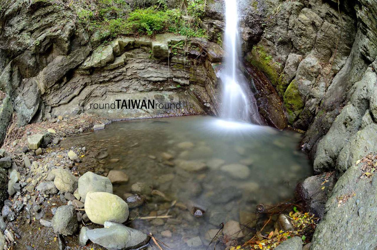 Seven-Hole_Waterfall______-009.JPG