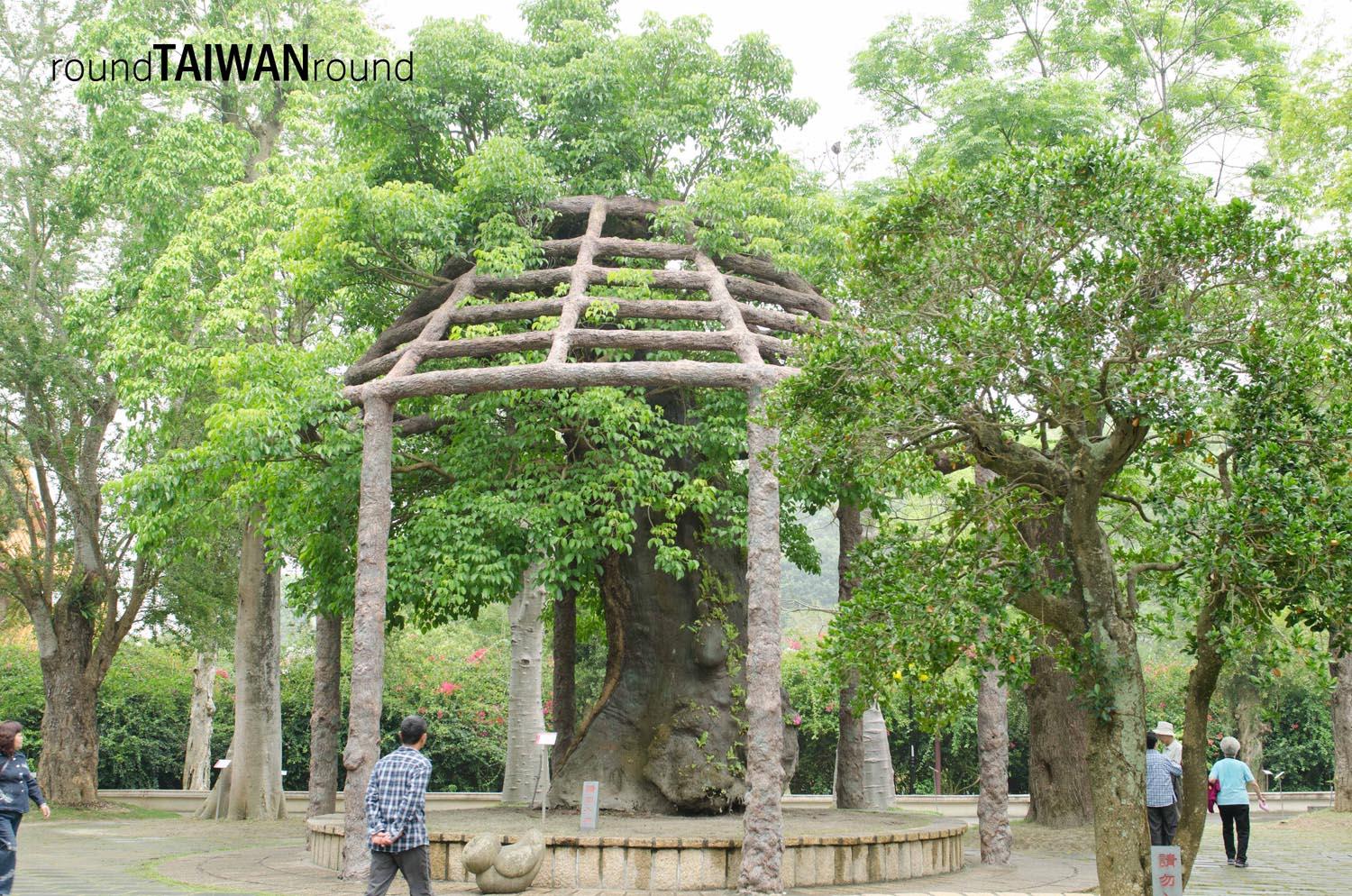 Chung_Tai_Chan_Monastery_______-004.jpg
