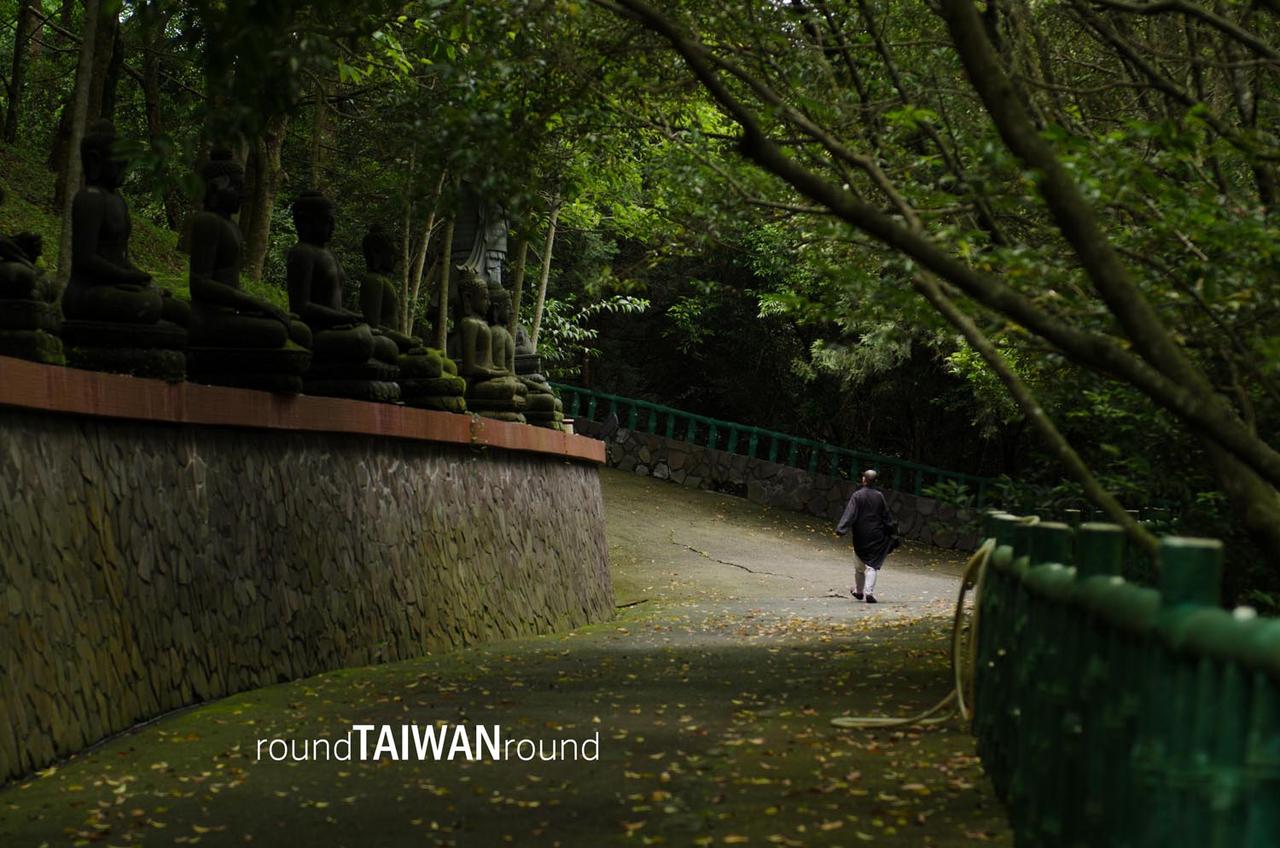 Chung_Tai_Chan_Monastery_______-013.jpg