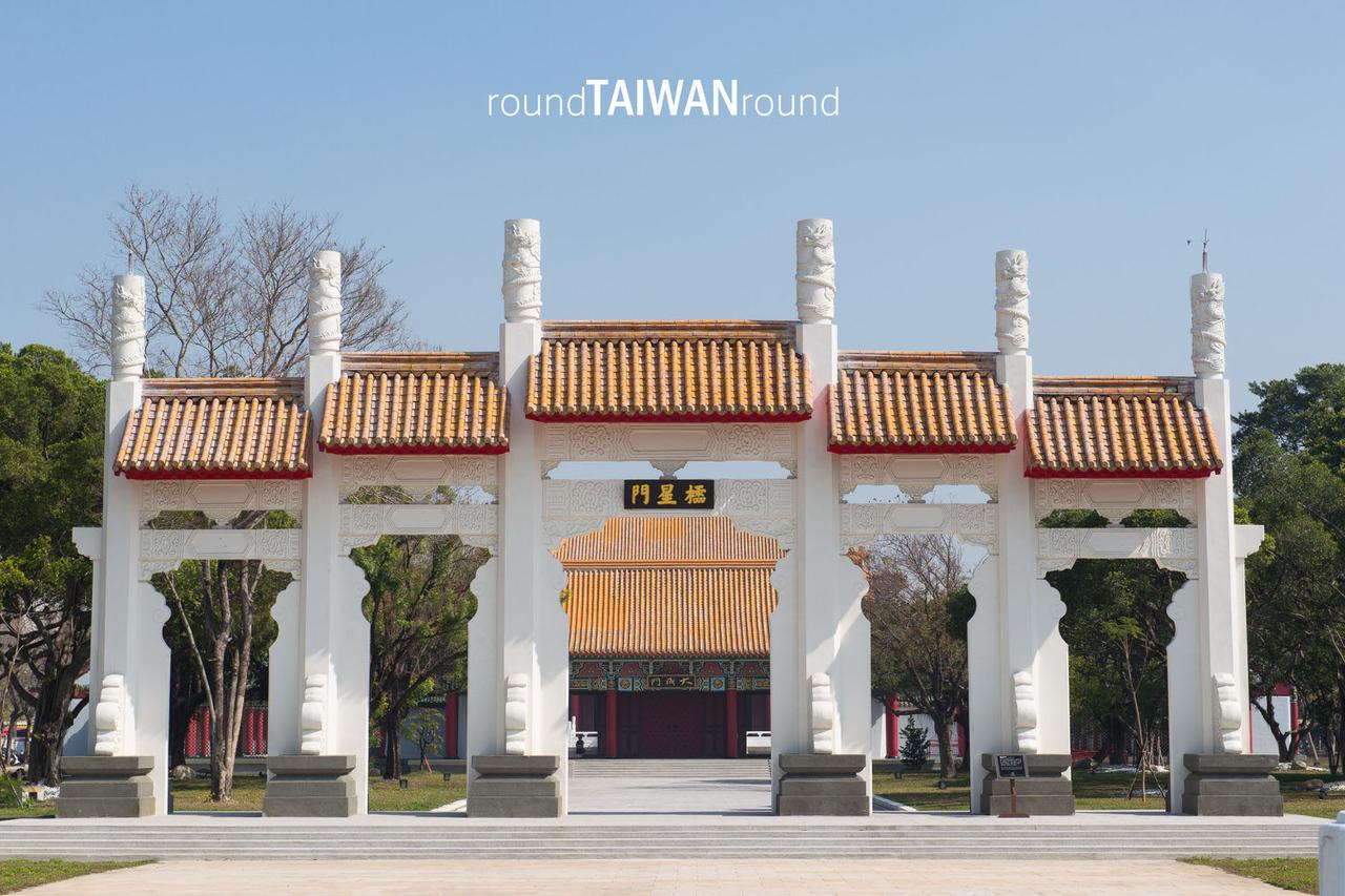 Kaohsiung_Confucius_Temple_______-002.jpg