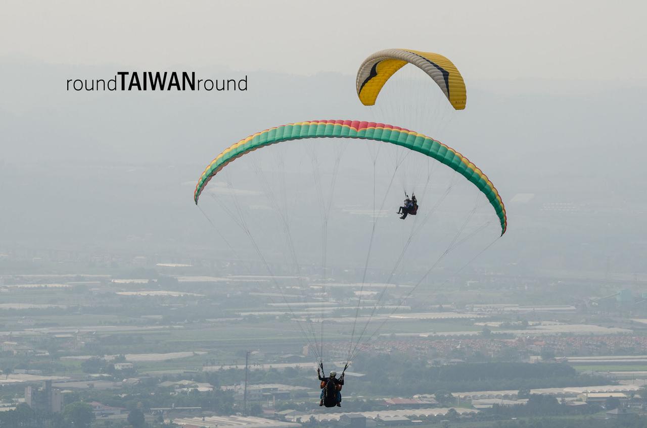 Paragliding_in_Puli________-039.jpg