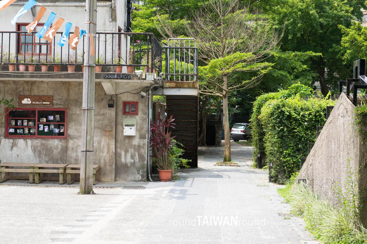 Four_Four_South_Village_______-005.jpg