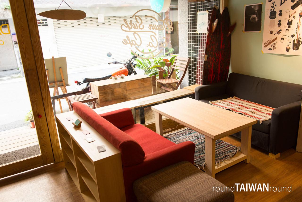 Dawn_Surf___Co._Cafe_______-003.jpg