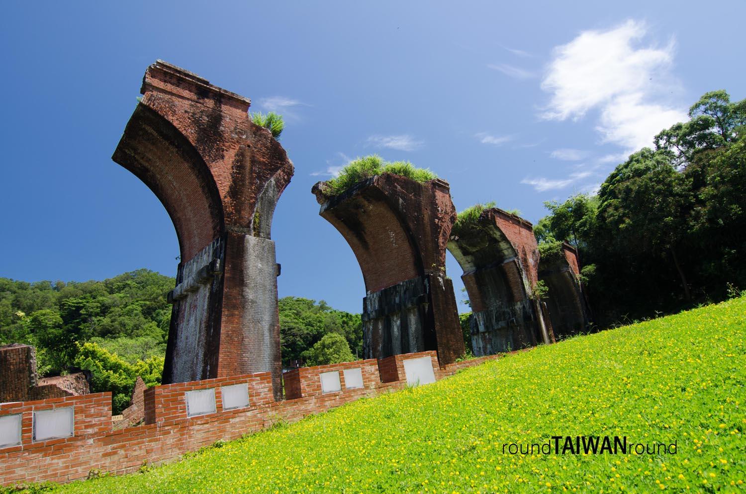 Remains_of_Longteng_Bridge_______-001.jpg