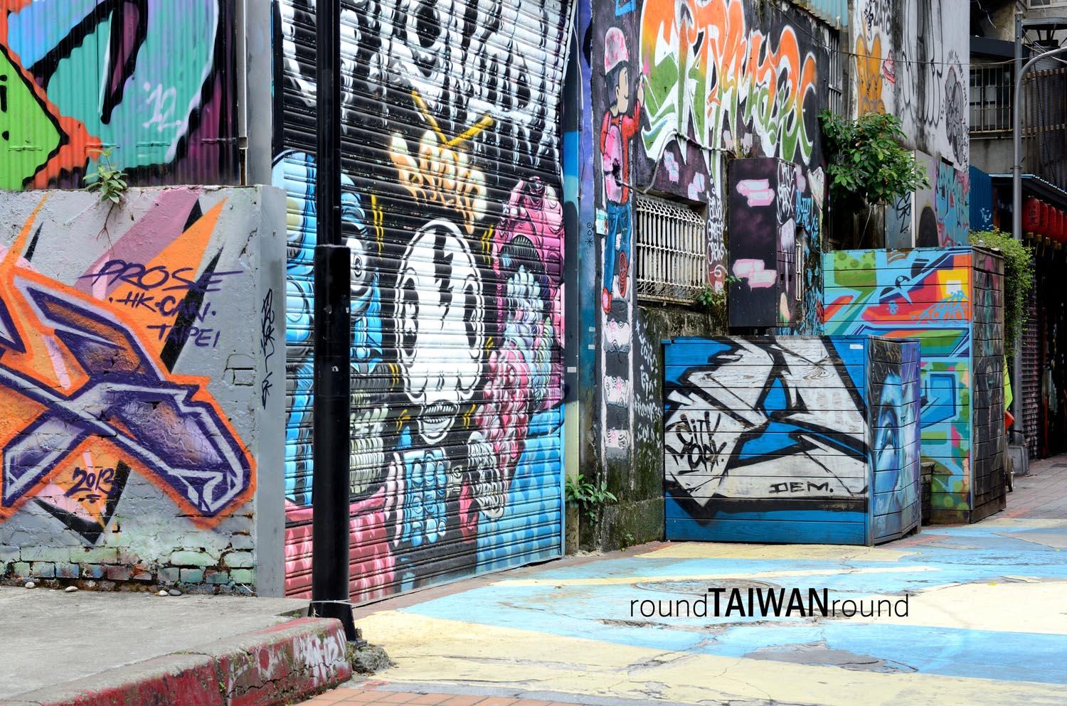 Ximending_Cinema_Street_________-013.jpg
