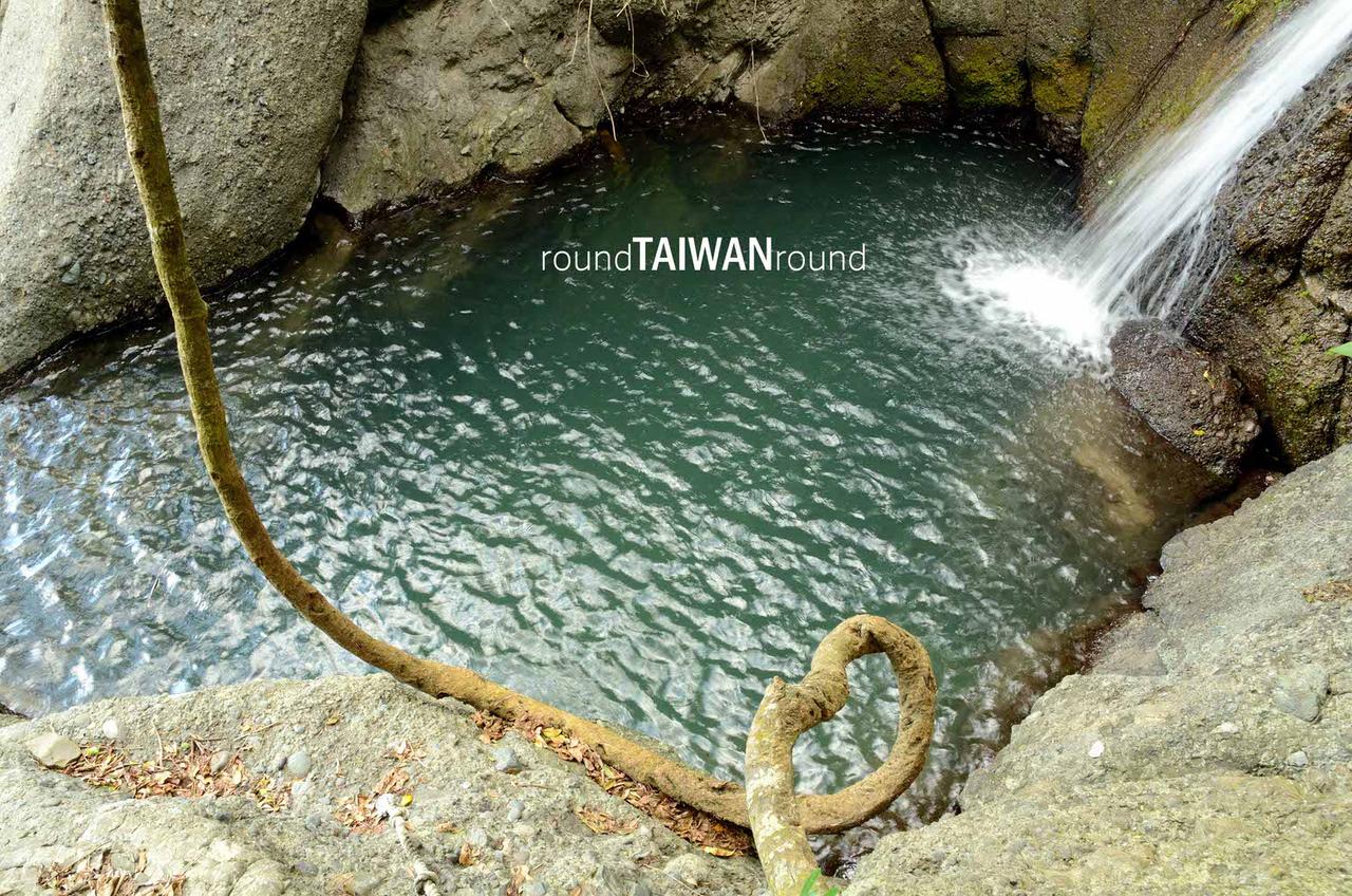 Seven-Hole_Waterfall______-002.JPG