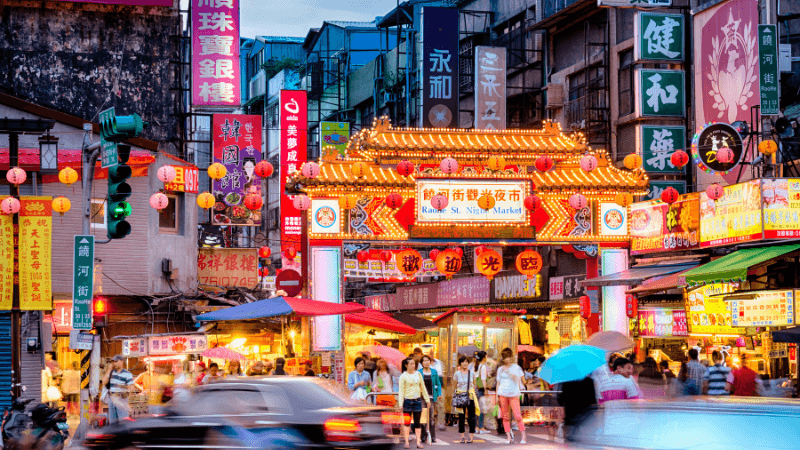 The Top 5 Popular Night Markets in Taipei and Michelin-Recommended Delicacies!